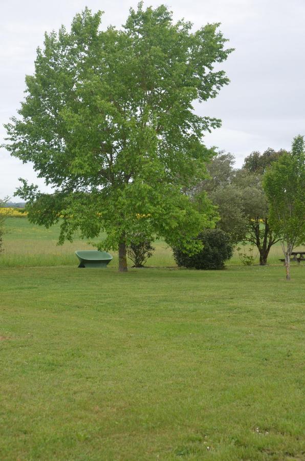 Le Murmure Des Fees Issigeac Exterior foto